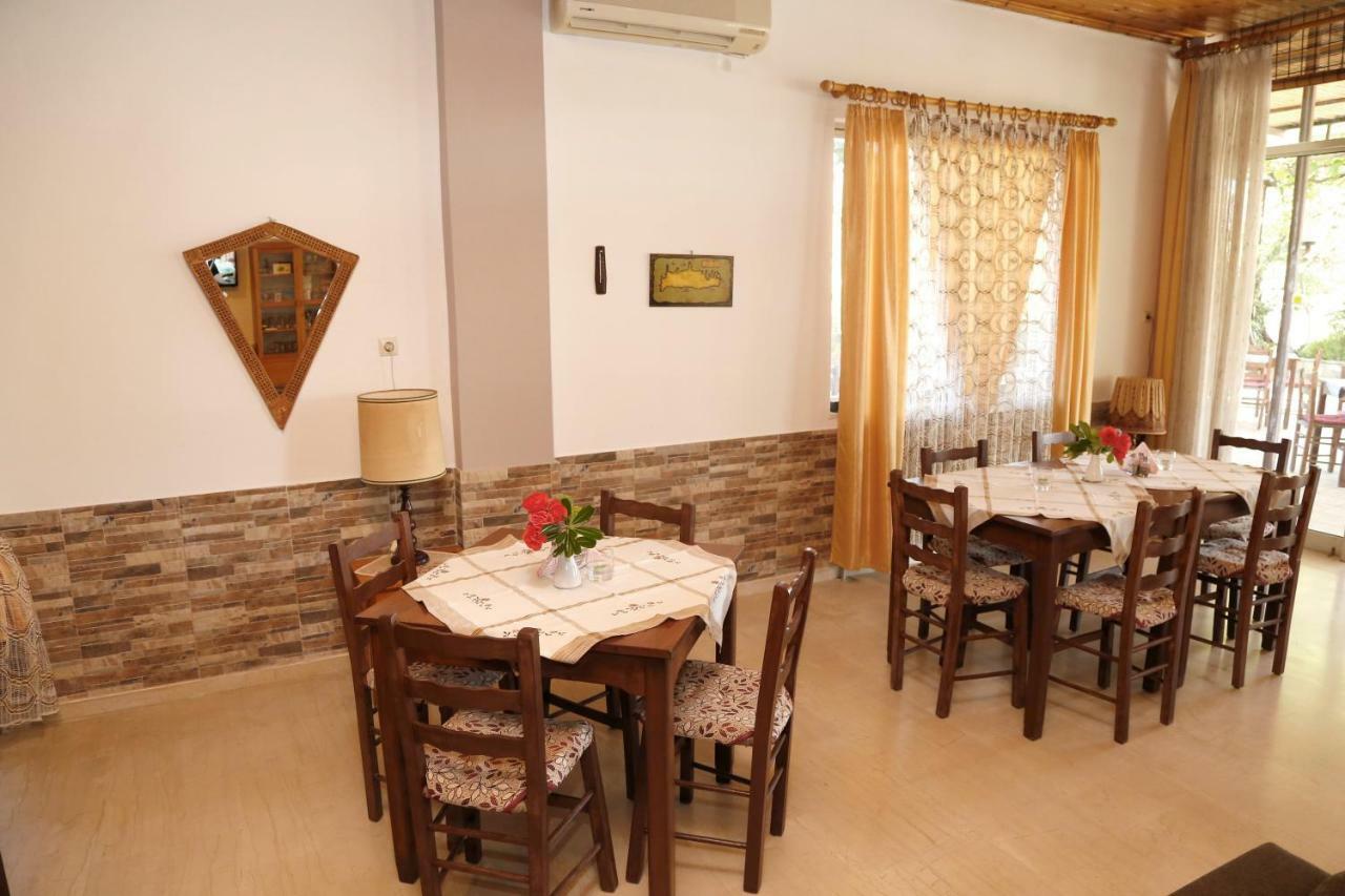 Athina Rethymno Exterior foto